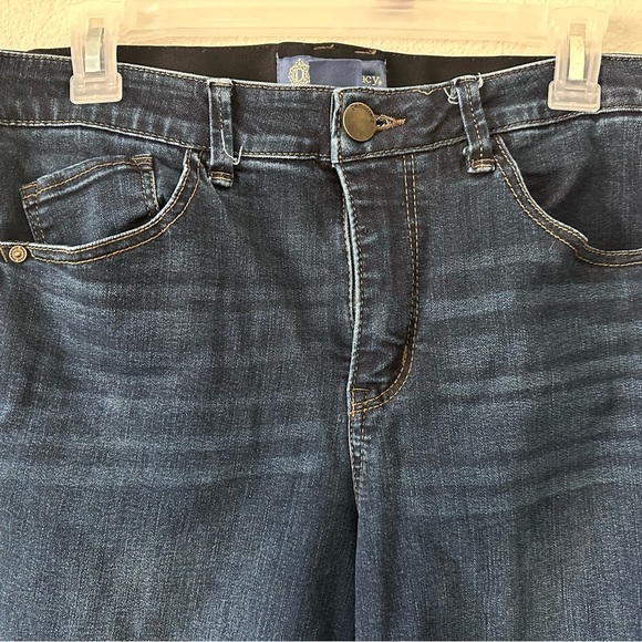 Democracy Blue Skinny Jeans with Faded Denim Style EUC - Picture 3 of 6